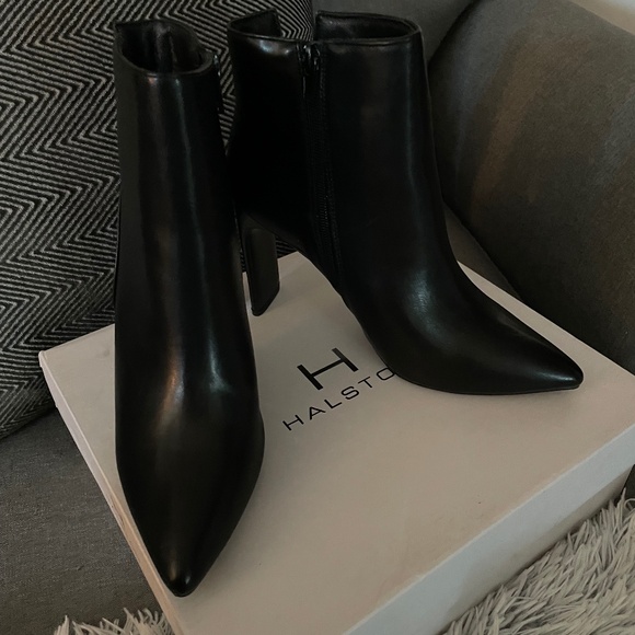 Halston Black French Connection Allyson Heeled  Boots New w/Box Size 8 / EU 38.5 - Picture 1 of 12